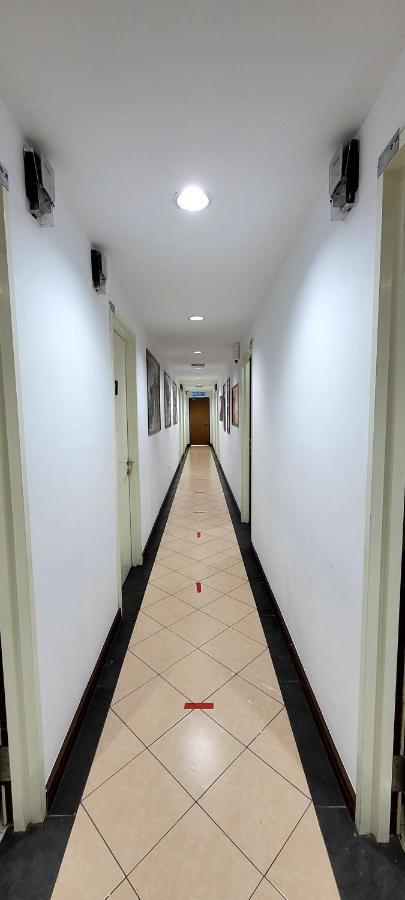 Api-Api Guesthouse Kota Kinabalu Exteriör bild