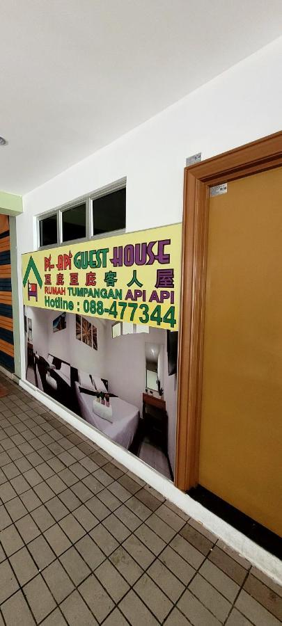 Api-Api Guesthouse Kota Kinabalu Exteriör bild