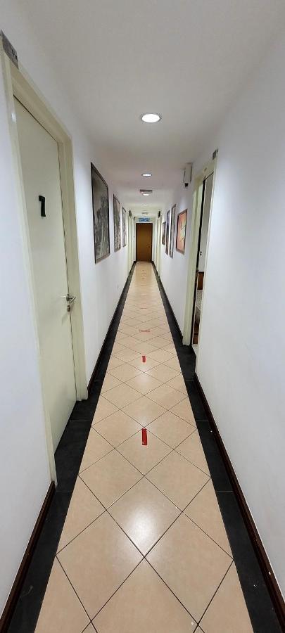 Api-Api Guesthouse Kota Kinabalu Exteriör bild