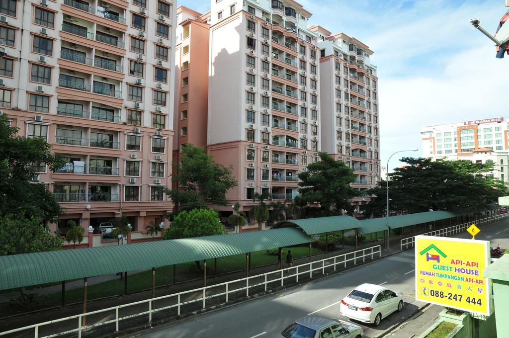 Api-Api Guesthouse Kota Kinabalu Exteriör bild