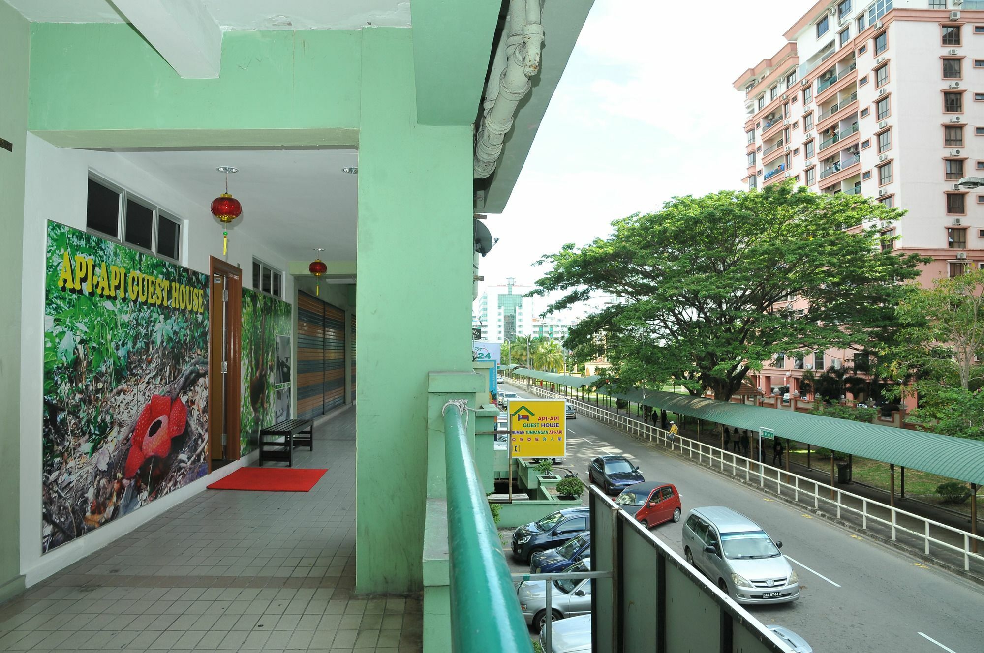 Api-Api Guesthouse Kota Kinabalu Exteriör bild