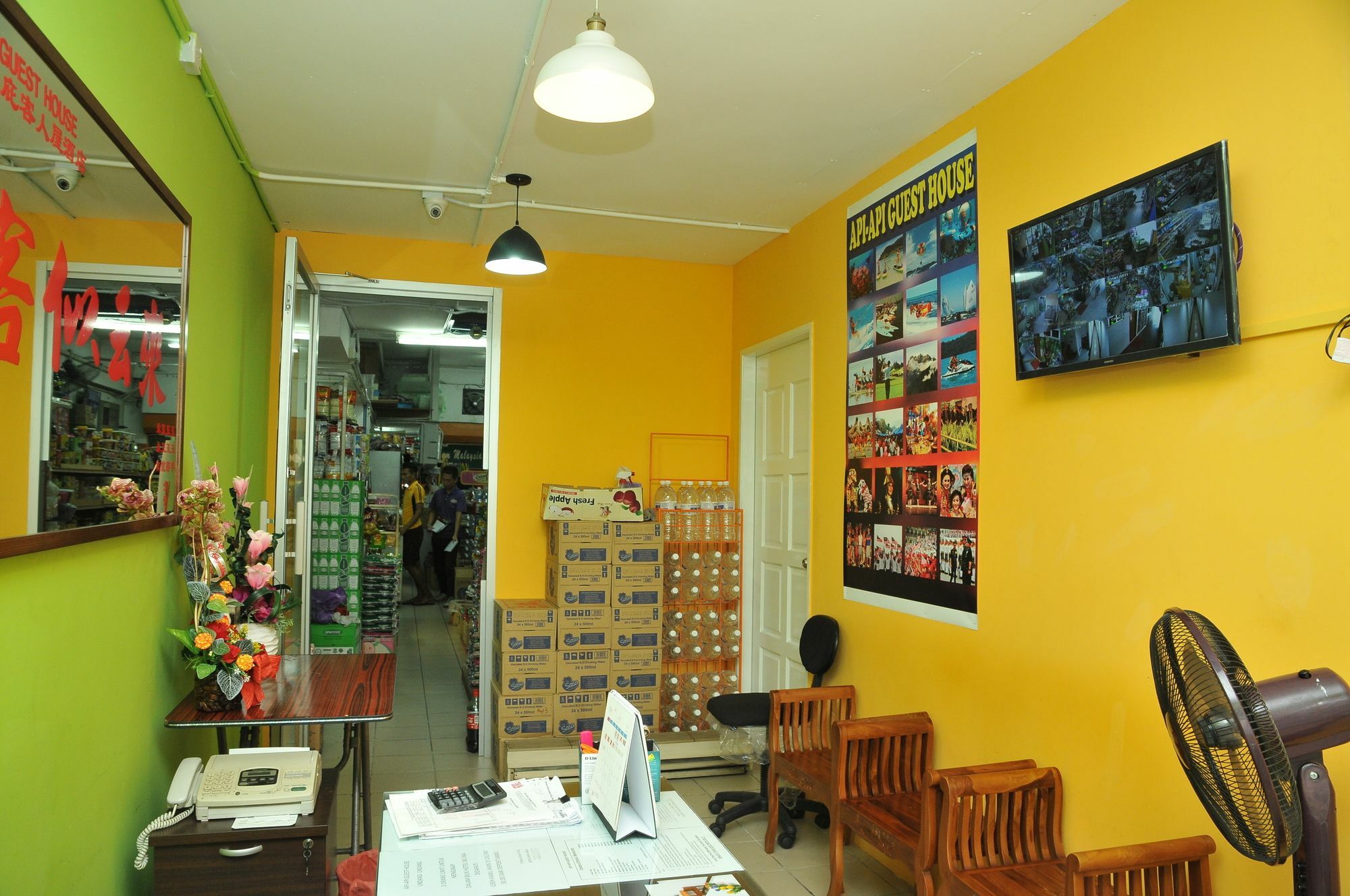 Api-Api Guesthouse Kota Kinabalu Exteriör bild